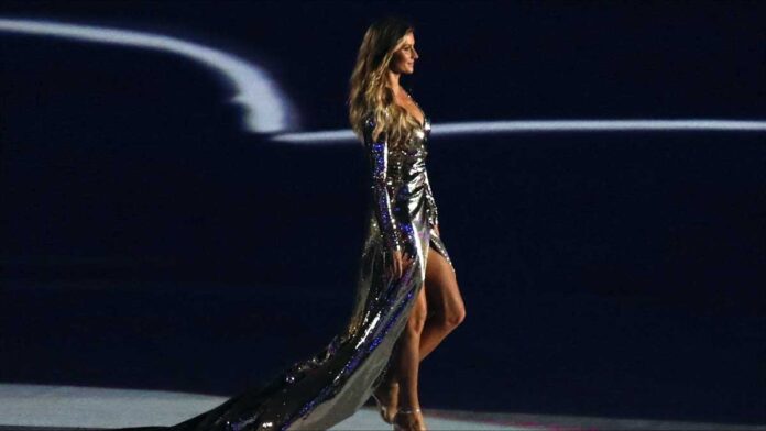 Gisele Bündchen at the Summer Olympic Games in Rio de Janeiro, 2016