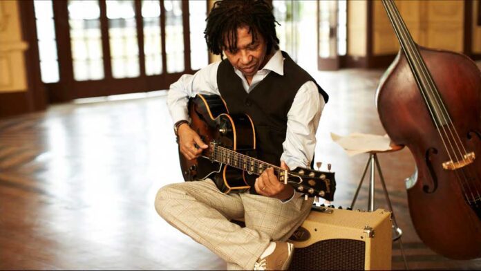 Warming up to Djavan is easy when you hear him sing at Connectbrazil.com
