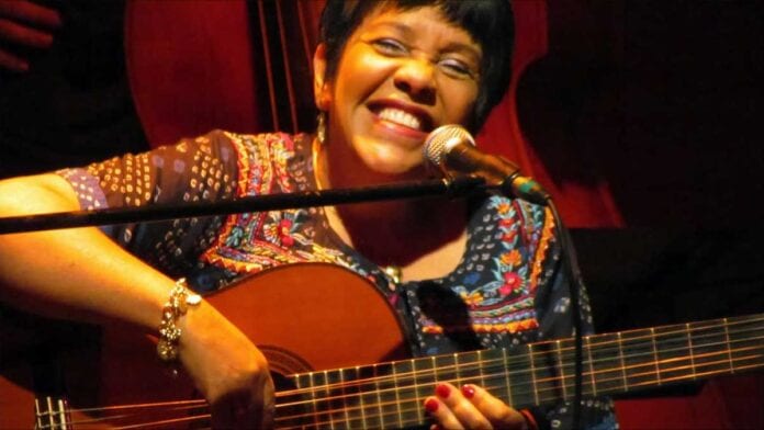 brazilian singer and guitarist Rosa Passos