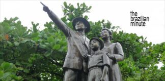 Staute in Santos, depiction the arrival of Japanese immigrates to Brazil.