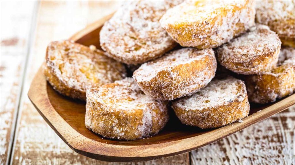 Explaining Brazils Christmas Traditions.  A plate of Brazilian French Toast, or Rabanada. This traditional dessert is becoming popular in the USA.  (Photo: 201179166  Roberto Junior | Dreamstime)