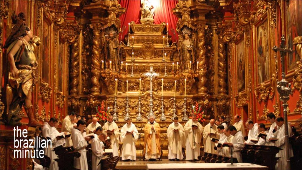 Explaining Brazils Christmas Traditions. The Missa do Gallo is celebrated at midnight to welcome Christmas Day. (Photo: Halleypo via Wikimedia CC Attribution-Share Alike 3.0 Unported)