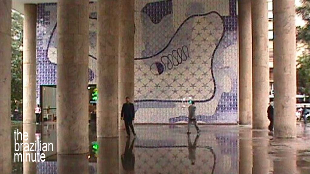 Understanding Brazilian Architect Oscar Niemeyer: The column-lined vestibul of the Palacio Gustavo Capanema, Rio de Janeiro.